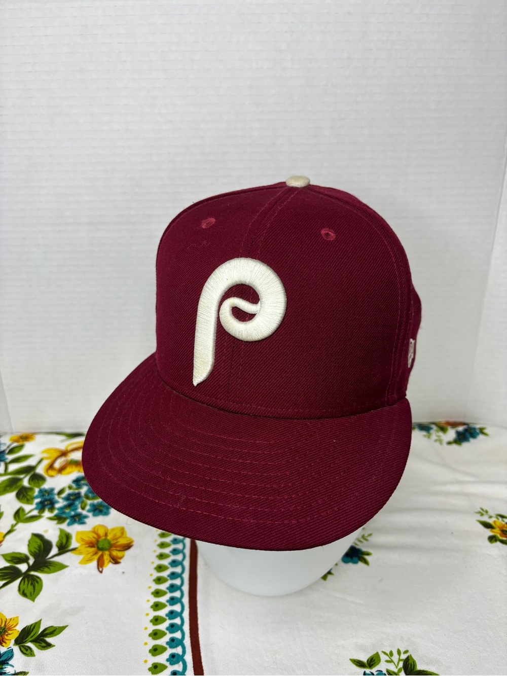 New Era Philadelphia Phillies Maroon Baseball Cap SnapBack Hat MLB Sporty Summer